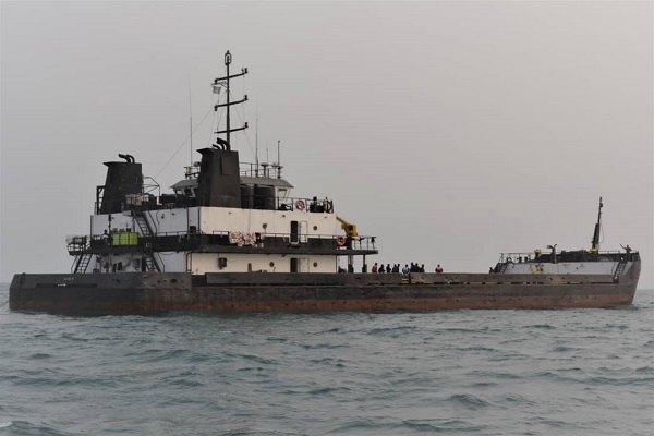 11 arrested as Navy intercepts vessel with alleged stolen crude