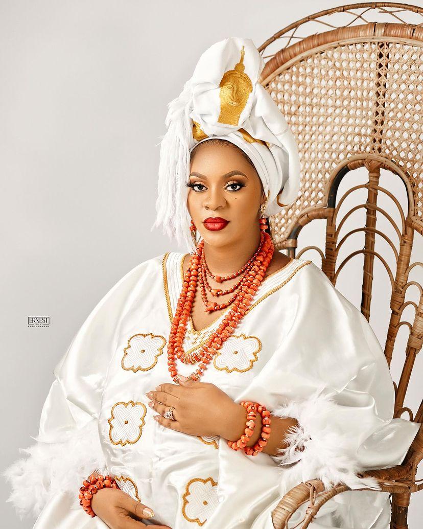 Olori Tobi Phillips shares maternity photos days after she and the Ooni of Ife welcomed their twin babies