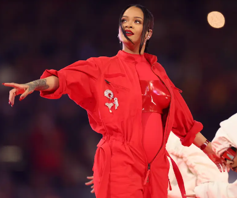 "Never again" Rihanna says she regrets publicly showing nudity in the past