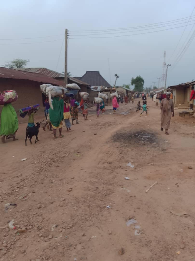 Residents flee as Army shuts military camp, withdraws troops from Niger state community after killing of four soldiers and two officers